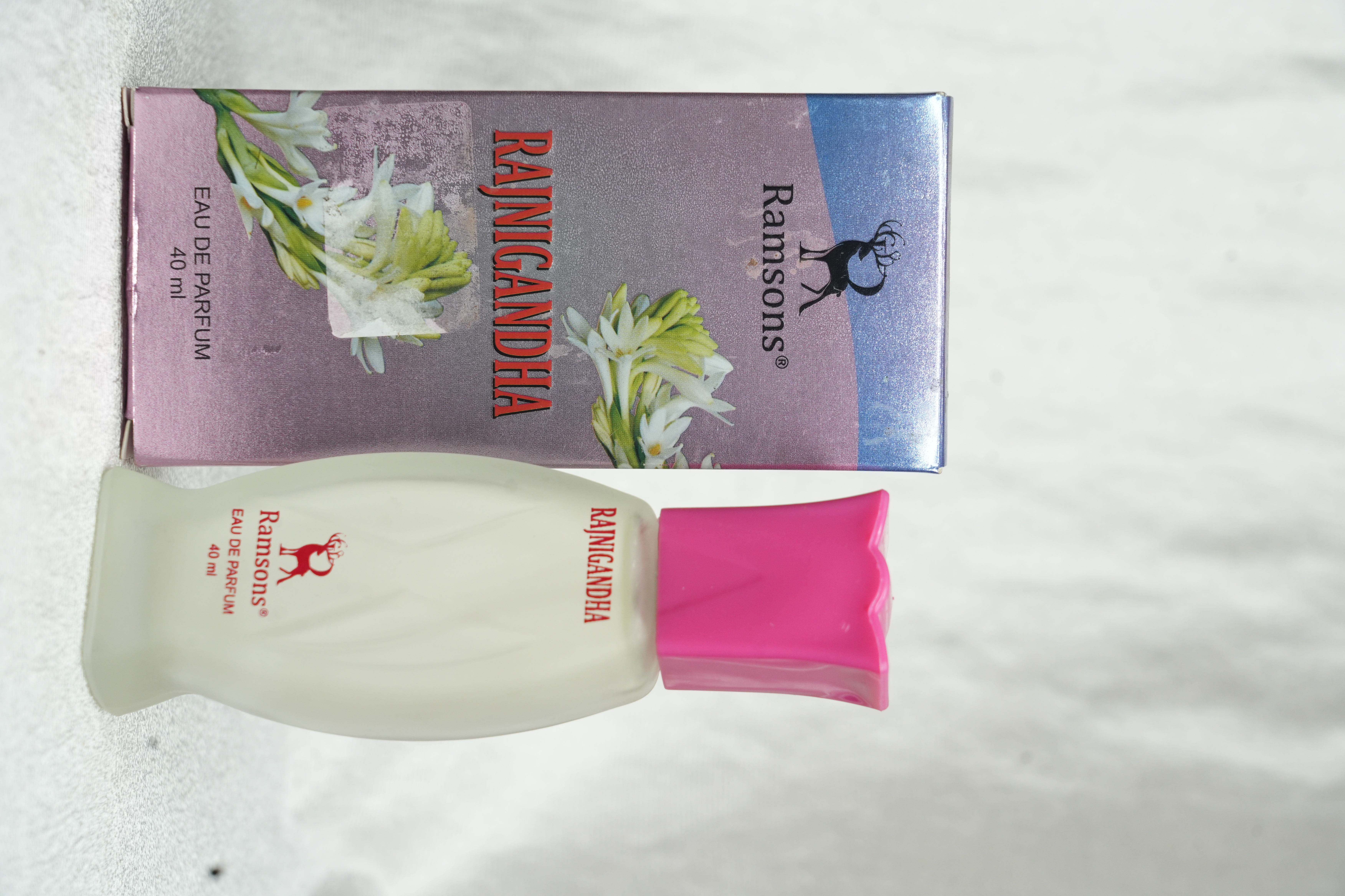 Rajnigandha Perfume 175