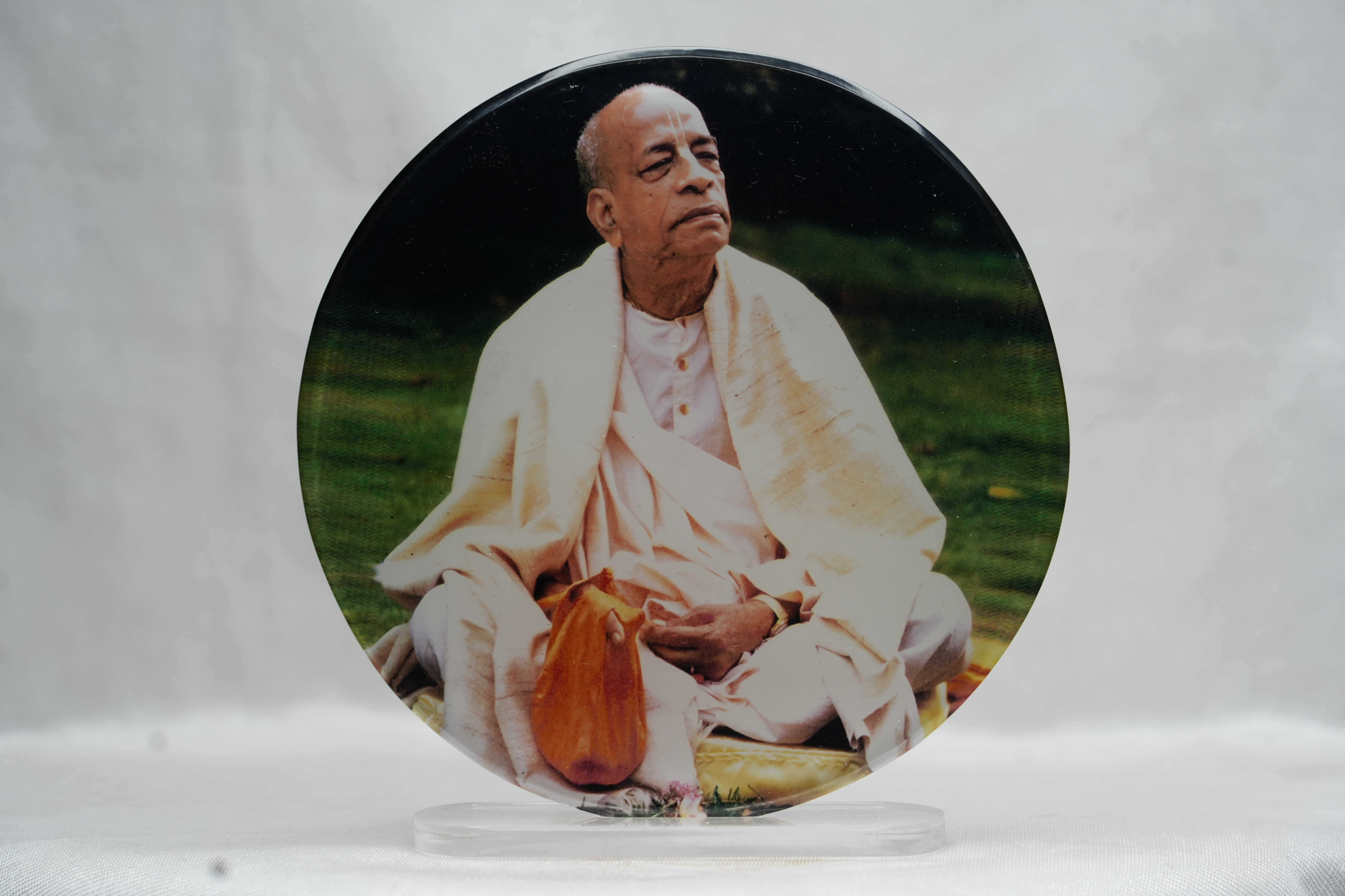 Prabhupada Circle shape Photo Frame
